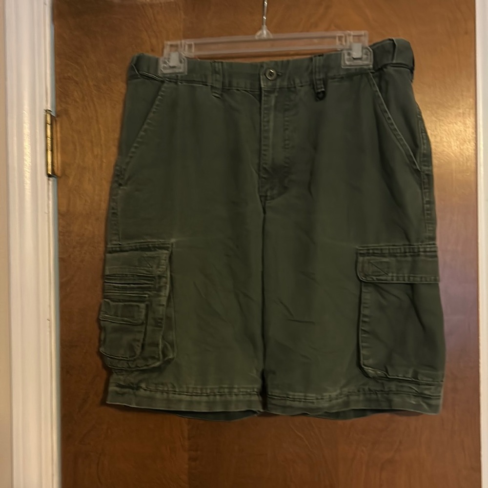 Boy Scouts of America cargo shorts.  Size youth 18
